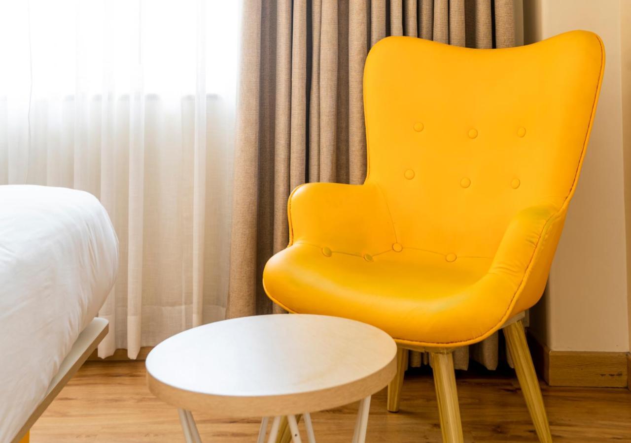Bloom Hotel - Jammu Exteriör bild
