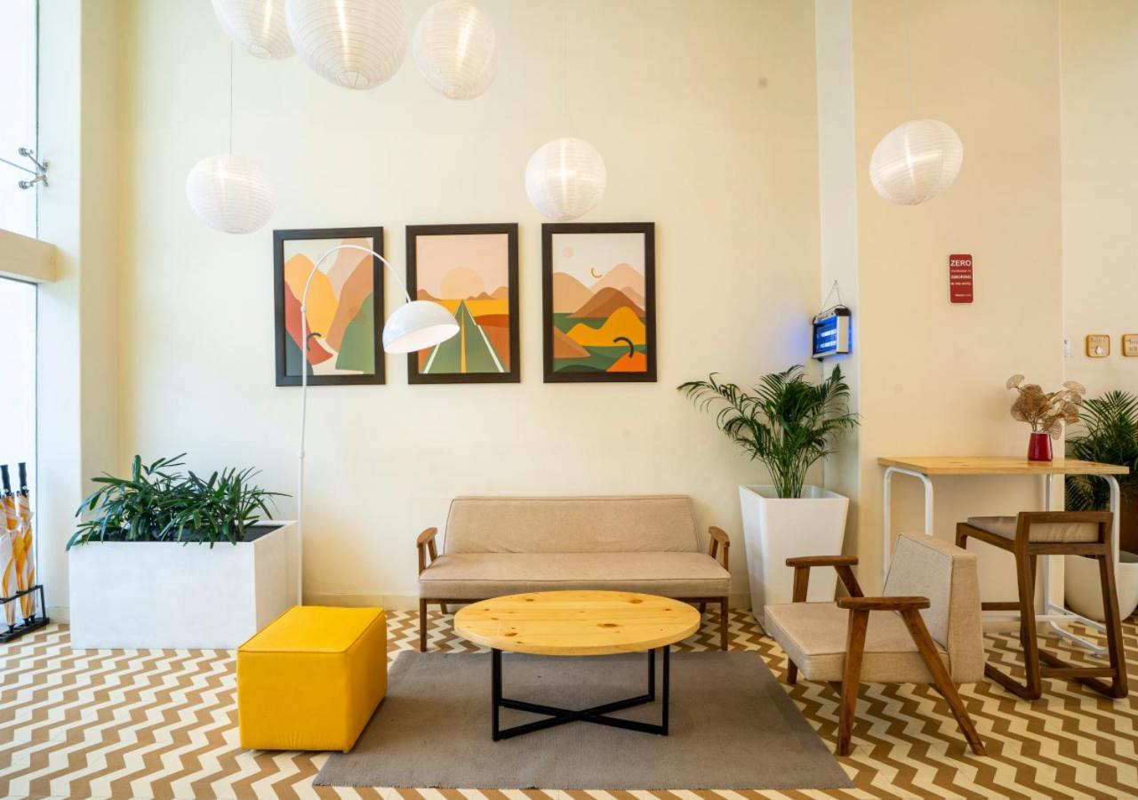 Bloom Hotel - Jammu Exteriör bild