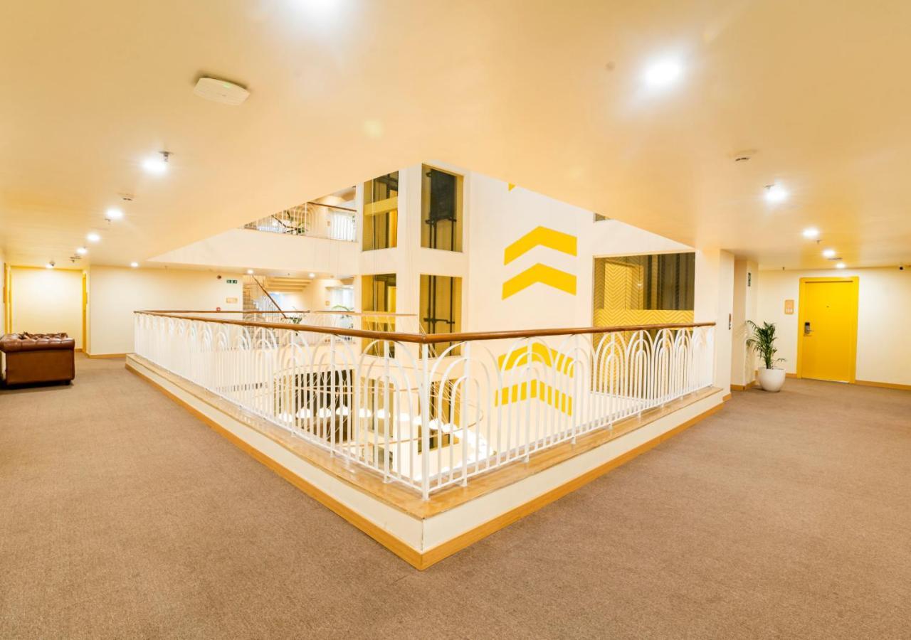 Bloom Hotel - Jammu Exteriör bild