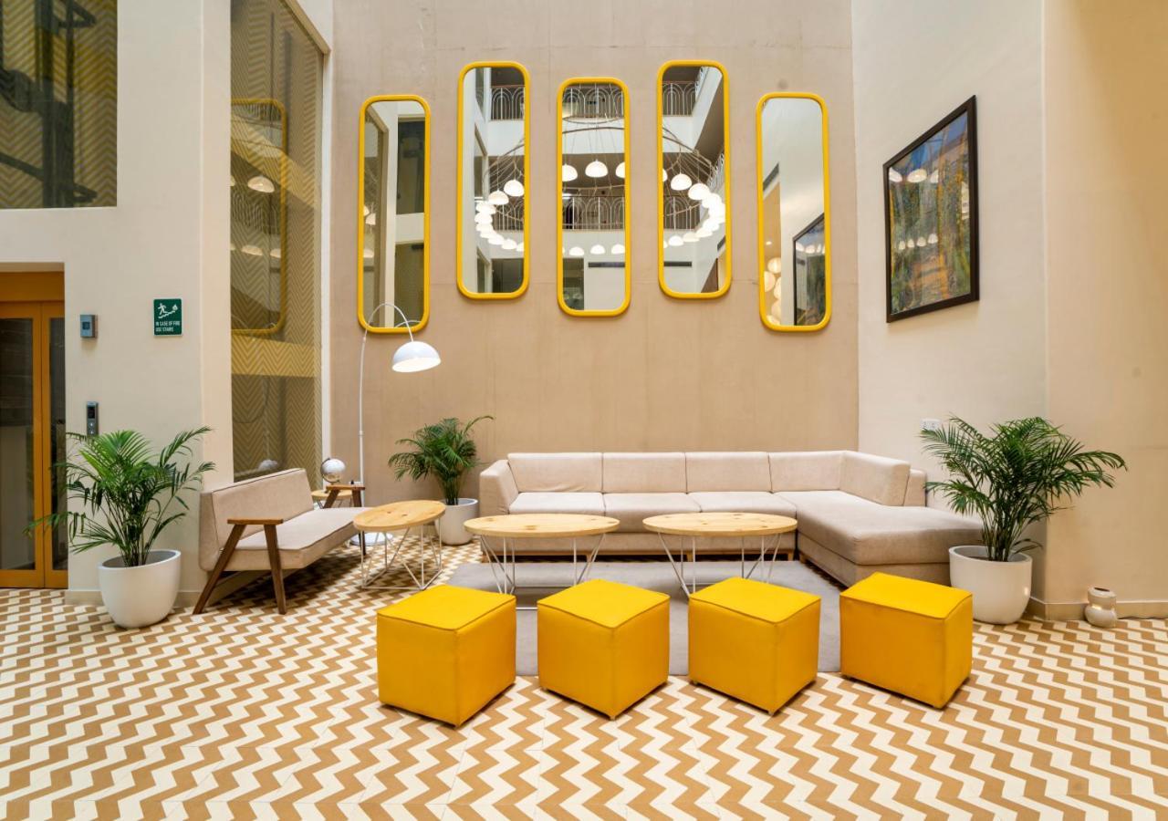 Bloom Hotel - Jammu Exteriör bild