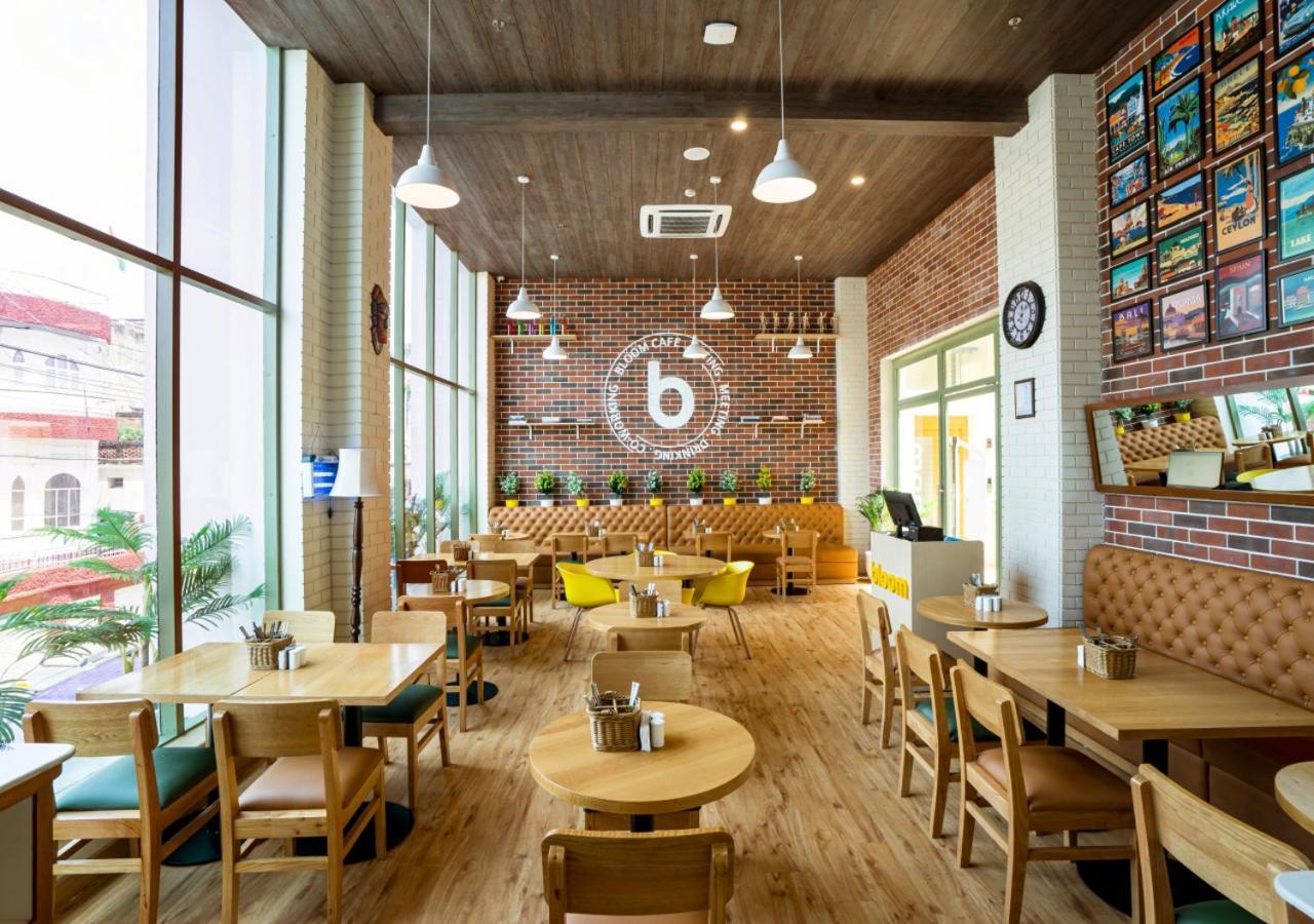 Bloom Hotel - Jammu Exteriör bild